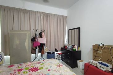 Dedaun Hijau (Greenfield Regency)