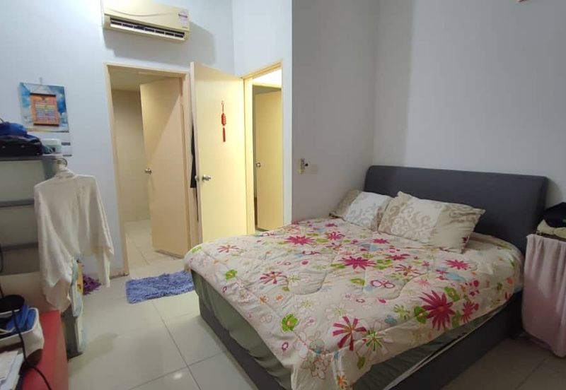 Dedaun Hijau (Greenfield Regency)