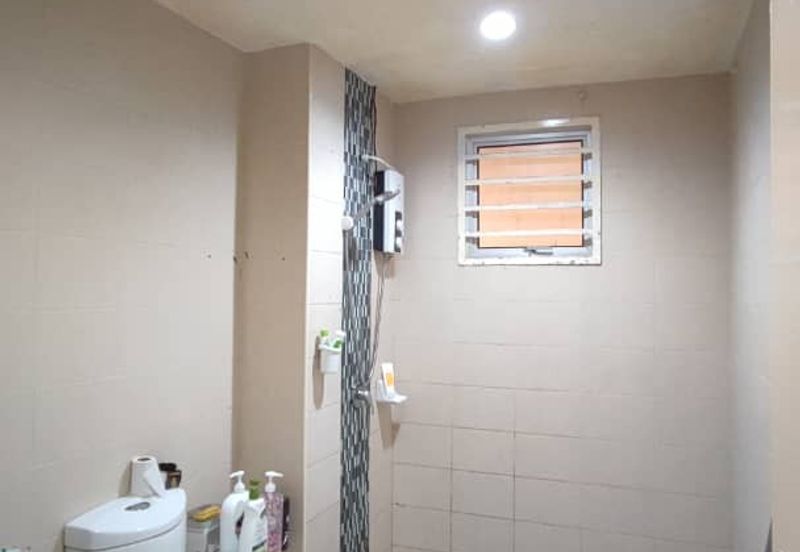 Dedaun Hijau (Greenfield Regency)