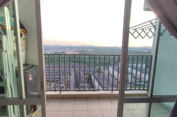 Dedaun Hijau (Greenfield Regency)