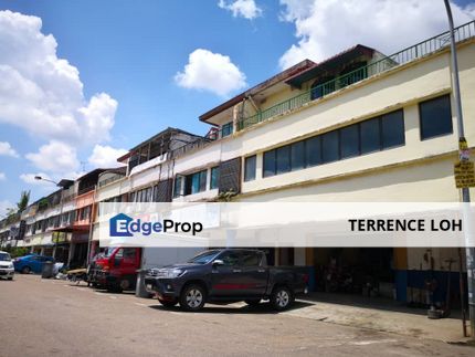 Strategically located within industrial area and good access to Pasir Gudang highway, Johor, Masai
