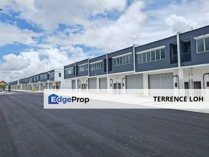 Ready move in factory facing main road, Johor, Kulai