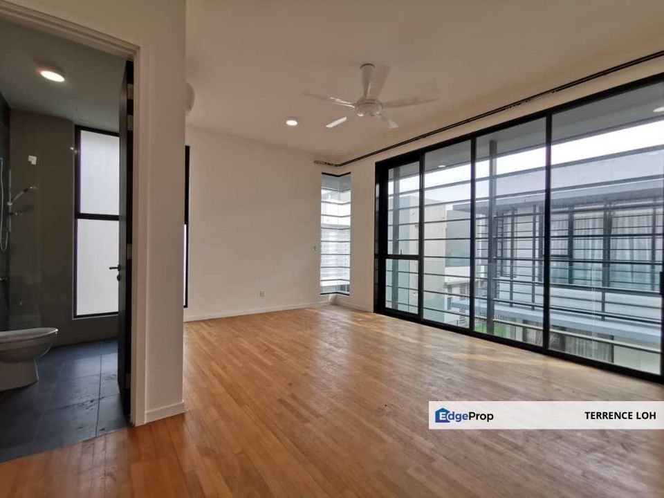 Spacious Semi-D living in East Ledang's green sanctuary, Johor, East Ledang