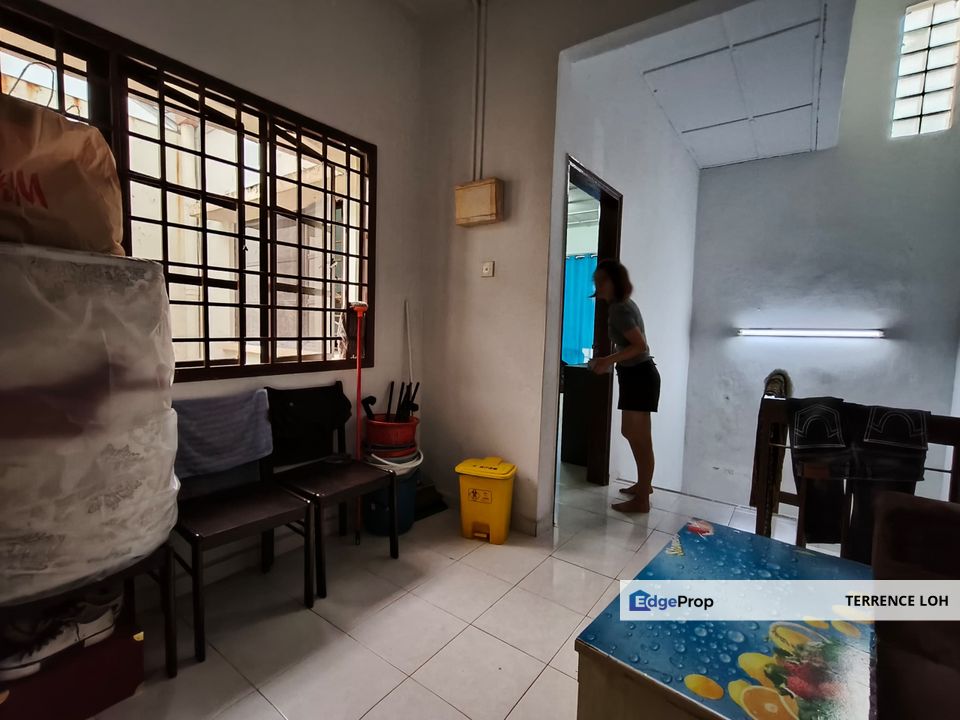 Walking distance to Econsave and multiple restaurants, Johor, Ulu Tiram