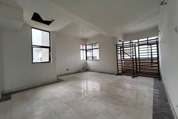 Mewah View Luxurious Apartments