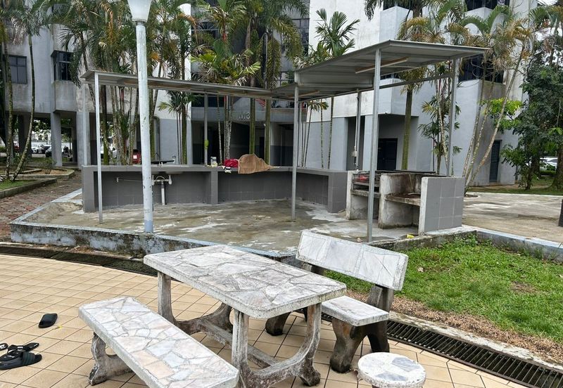 Mewah View Luxurious Apartments