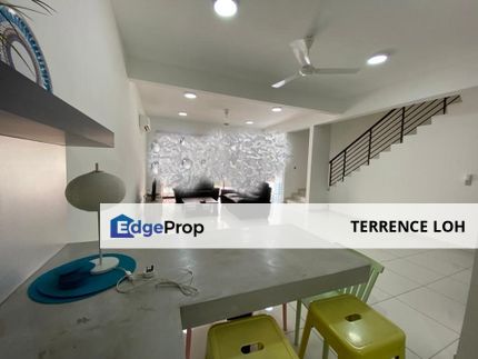 Long driveway terrace house at Horizon Hills, Johor, 