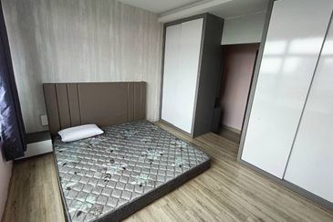 Eastbay Luxury Apartment