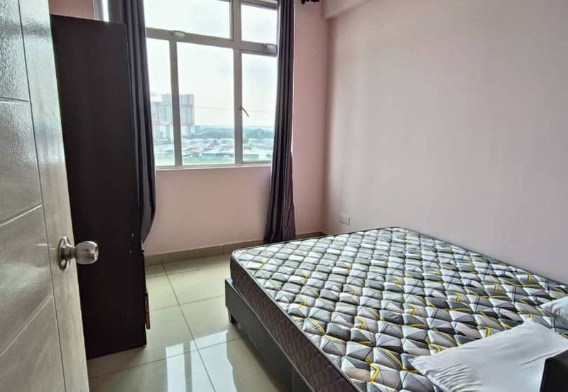 Eastbay Luxury Apartment