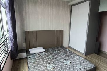 Eastbay Luxury Apartment