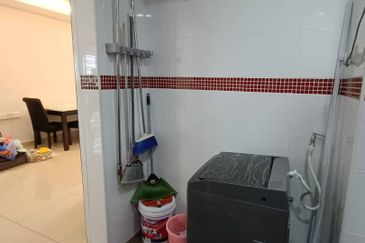 Eastbay Luxury Apartment