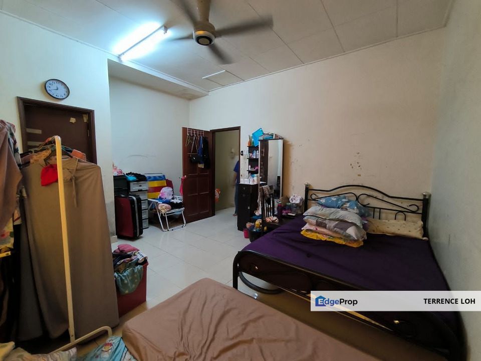 Highly sought after landed with good access to PLUS highway, Johor, Johor Bahru