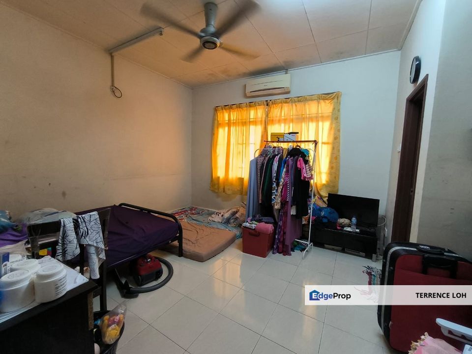 Highly sought after landed with good access to PLUS highway, Johor, Johor Bahru