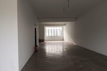 Oasis 2 @ Tropicana Danga Cove