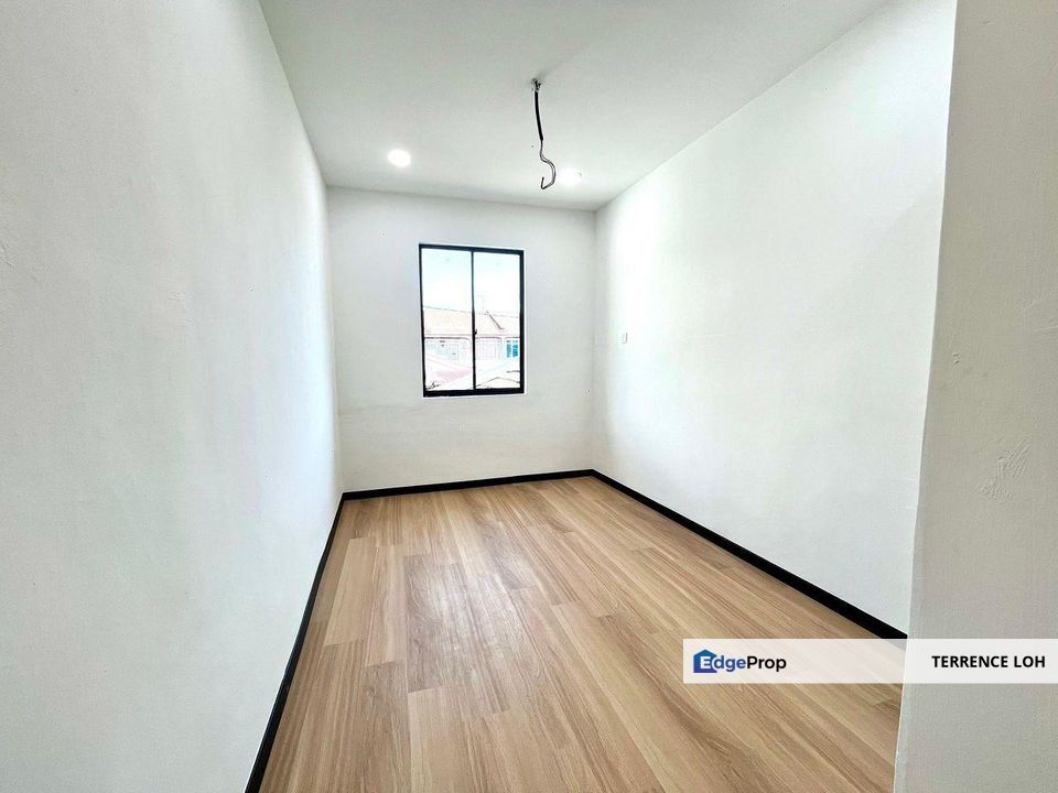 Well renovated terrace house at Tmn Universiti, Johor, Skudai