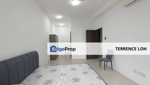 Facing swimming pool unit, Johor, Johor Bahru