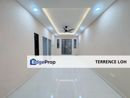 Huge built up single storey at Skudai area, Johor, Skudai