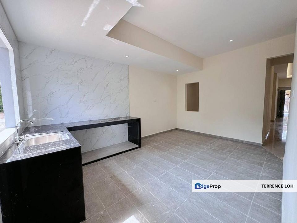 Fully extended single storey, Johor, Ulu Tiram