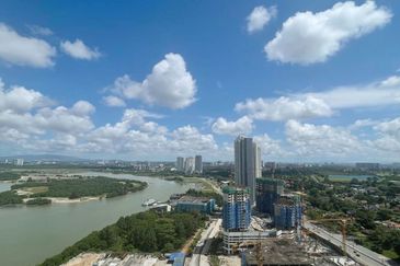 Royal Strand @ Country Garden Danga Bay