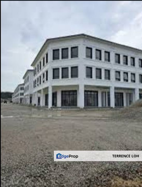 Highly sought after ground floor at prime location, Johor, 