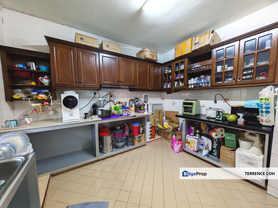 Fully renovated huge size terrace house, Johor, Tampoi