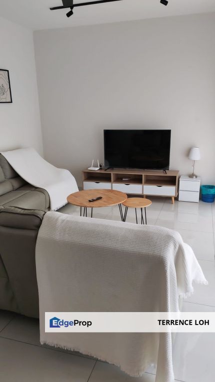 Furnished with highest quality of furnitures, balconies attached, Johor, Johor Bahru