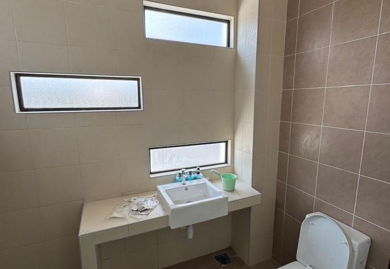 Huge land size corner bungalow with affordable selling price