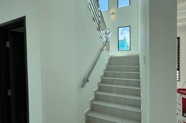 Huge land size corner bungalow with affordable selling price