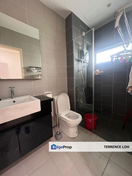 Long driveway with fully renovated condition, Johor, Nusajaya