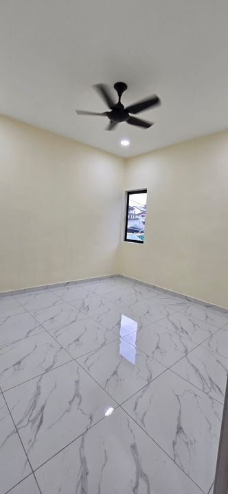 Hard to get end lot single storey terrace house, Johor, Johor Bahru