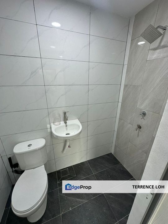 Hard to get single storey at the heart of JB downtown, Johor, Johor Bahru