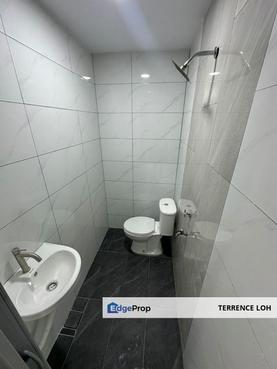 Hard to get single storey at the heart of JB downtown, Johor, Johor Bahru