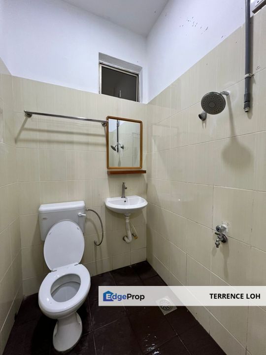 Well sought after single storey , Johor, Senai