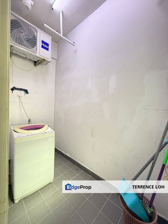 Corner unit in good condition , Johor, Johor Bahru
