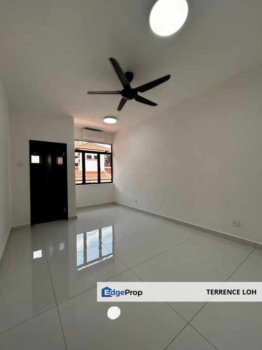 Unblocked huge size terrace house, Johor, Ulu Tiram