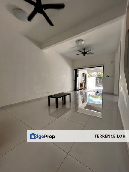 Unblocked huge size terrace house, Johor, Ulu Tiram