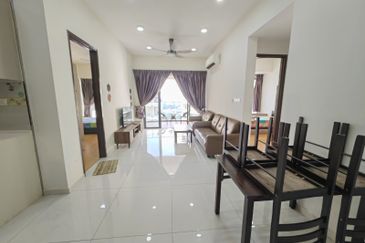 Baypoint @ Country Garden Danga Bay