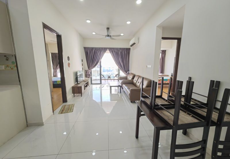 Baypoint @ Country Garden Danga Bay