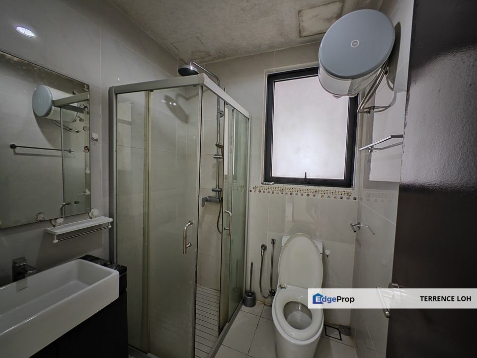 High floor with nice view unit good for investment , Johor, Johor Bahru