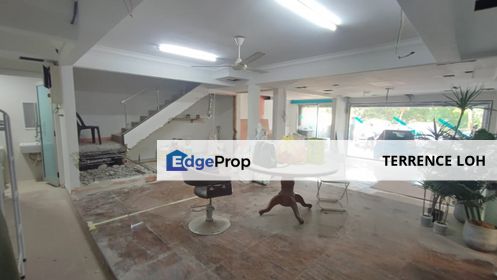 Huge semi D suitable for commercial use, Johor, Johor Bahru
