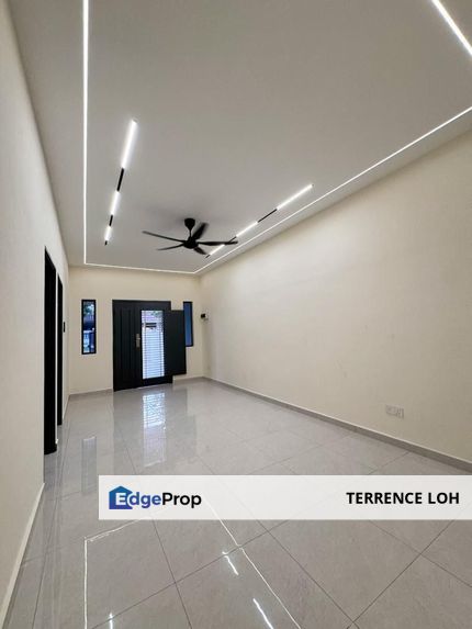 Large size single storey terrace house , Johor, Johor Bahru