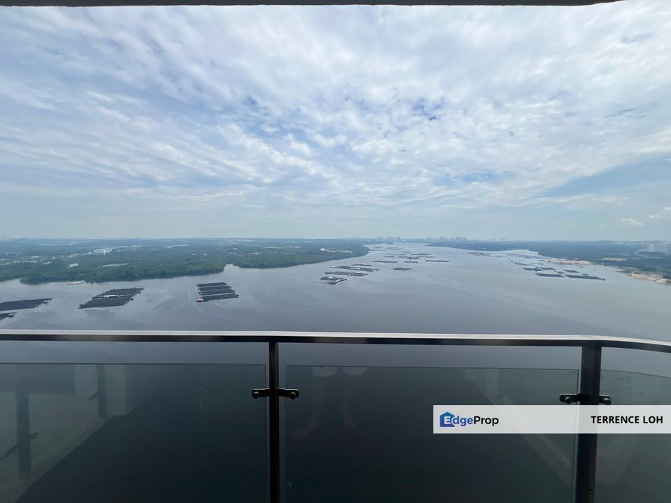 Full seaview high floor with good access to JB downtown, Johor, Johor Bahru