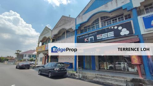 Facing main road shoplot, Johor, Kulai
