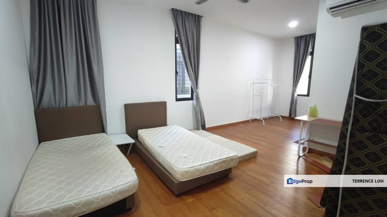 Huge size Semi D within Iskandar Puteri, Johor, 