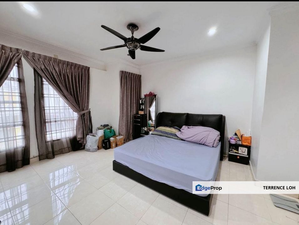 Highly sought after terrace house within heart of Austin, Johor, Johor Bahru