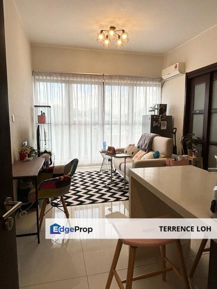 Tastefully renovated 1 bedder with affordable selling price, Johor, Johor Bahru