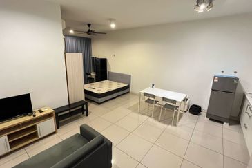 Dedaun Hijau (Greenfield Regency)