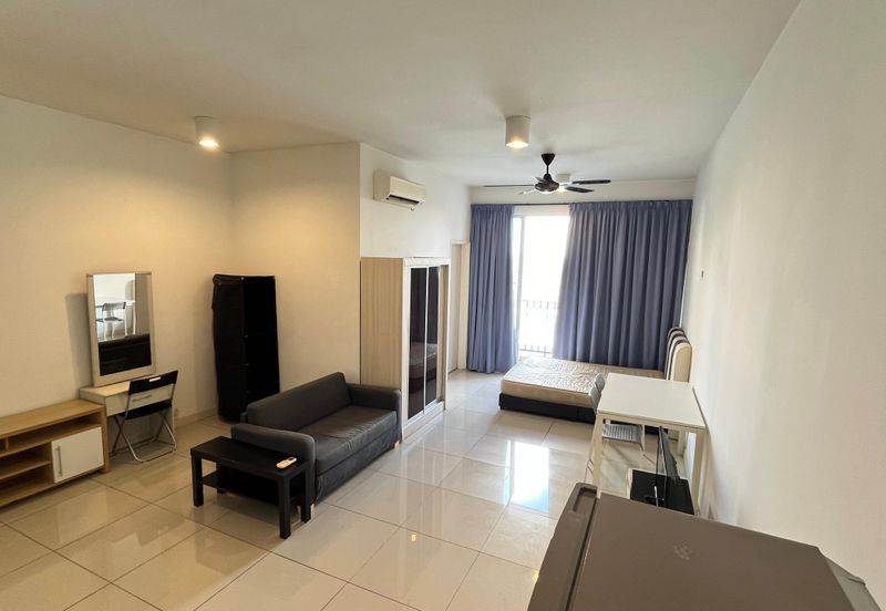 Dedaun Hijau (Greenfield Regency)