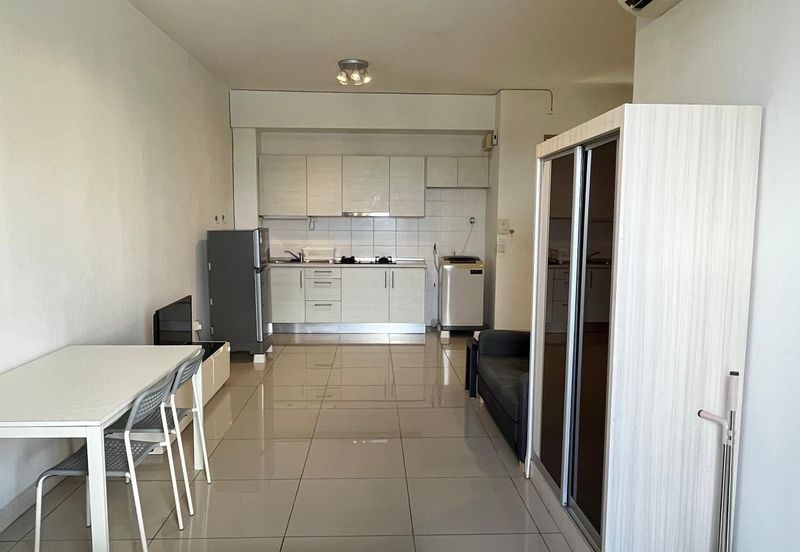 Dedaun Hijau (Greenfield Regency)