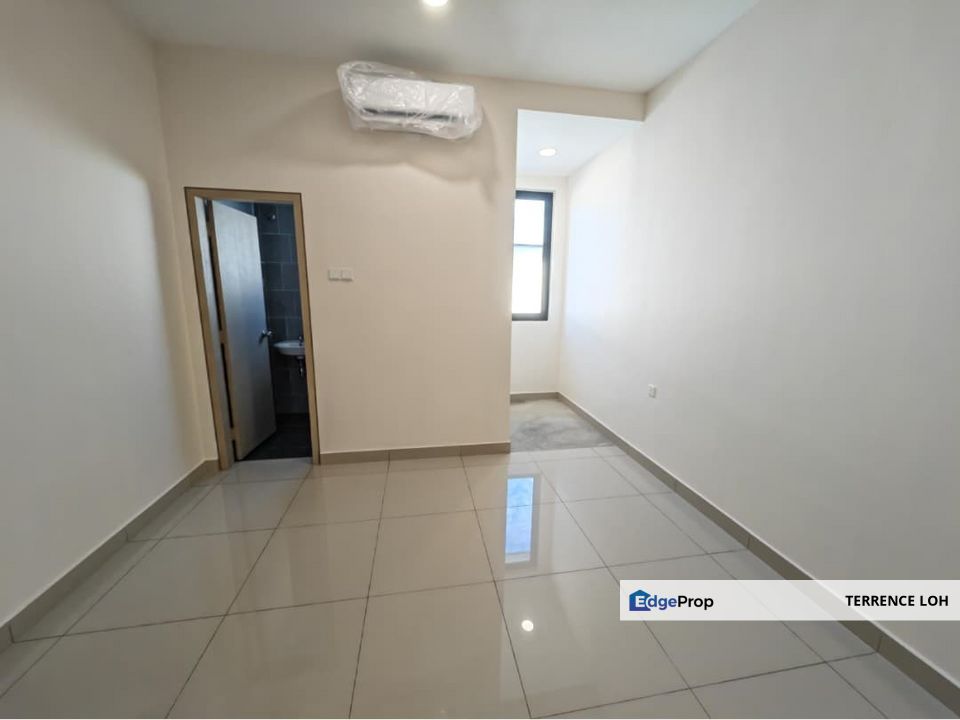 Highly sought after terrace with good access to CIQ and Pasir Gudang Highway, Johor, Masai